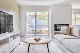 Apartamento en alquiler por $2,203 al mes en Encino, Burbank Blvd