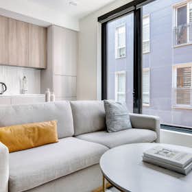 单间公寓 正在以 $3,548 的月租出租，其位于 Boston, W 2nd St