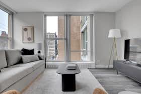 Appartamento in affitto a $2,478 al mese a Chicago, N Sheridan Rd