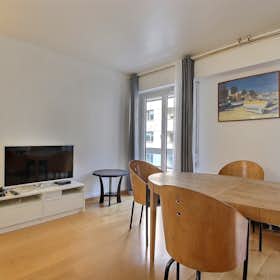 Apartment for rent for €2,862 per month in Paris, Rue de Tocqueville