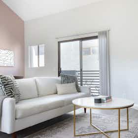 Apartamento para alugar por $2,912 por mês em Burbank, N Hollywood Way