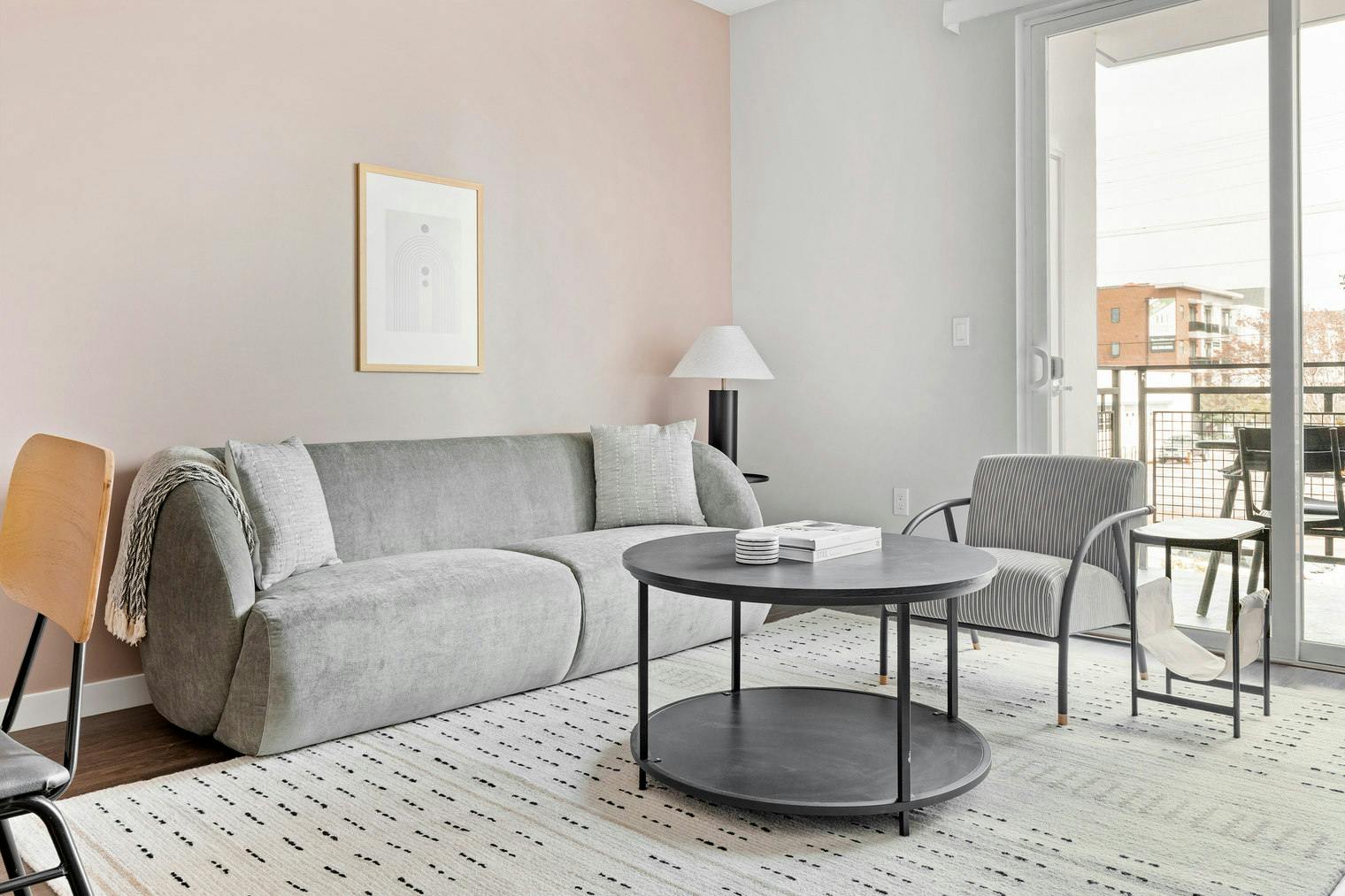 Appartement à louer pour $5,383/mois à Los Angeles, Otsego Street