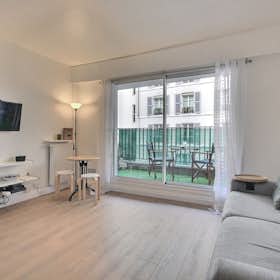 Studio for rent for €1,438 per month in Paris, Rue de la Tour