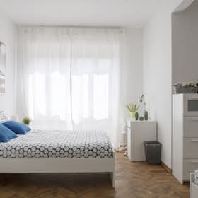 Mehrbettzimmer for rent for 465 € per month in Milan, Via Giuseppe Bruschetti