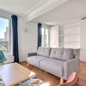 Apartment for rent for €1,944 per month in Paris, Rue de Julienne