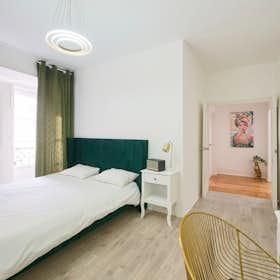 Private room for rent for €900 per month in Lisbon, Rua Nova da Trindade