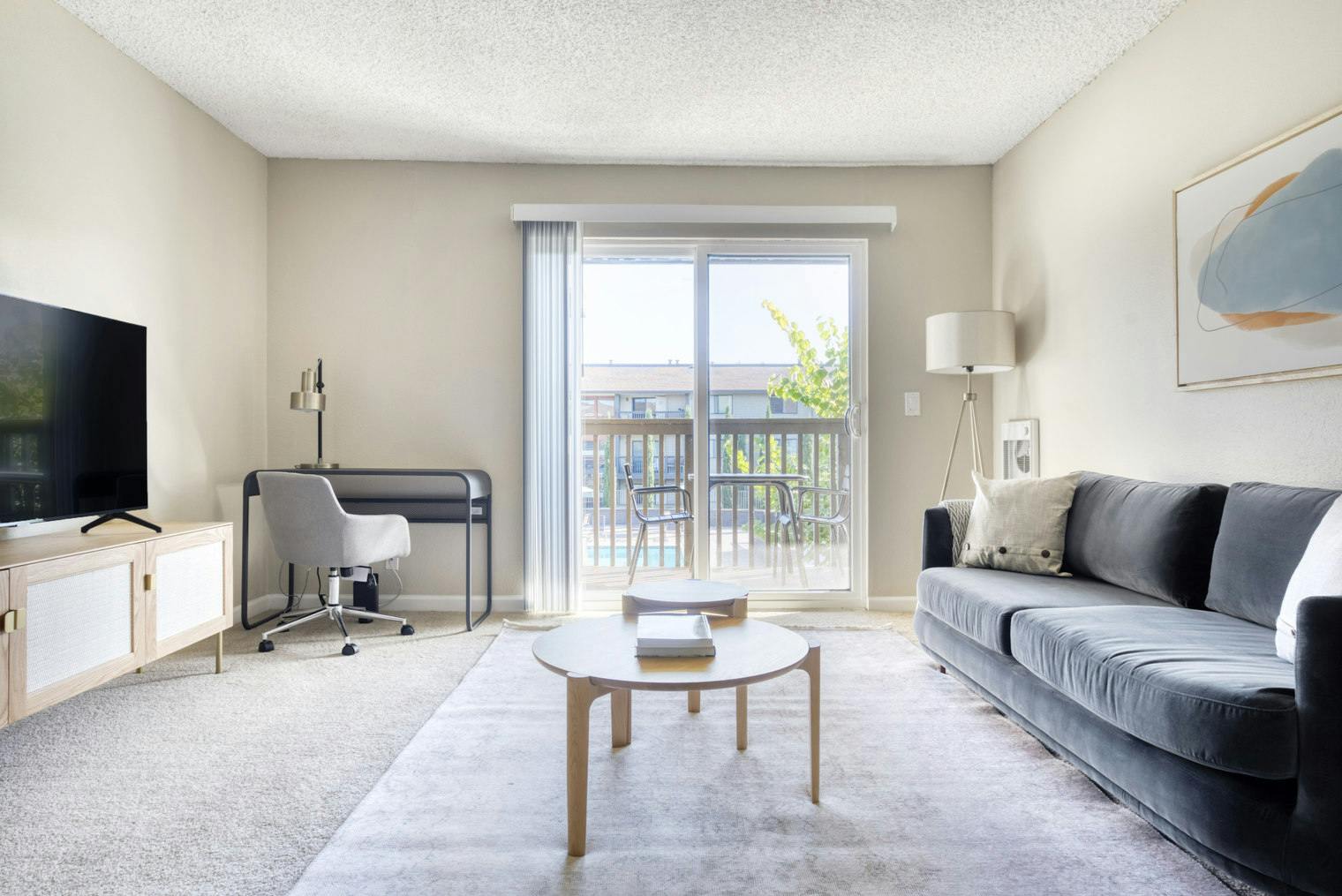 公寓 正在以 $4,612 的月租出租，其位于 Foster City, Edgewater Blvd