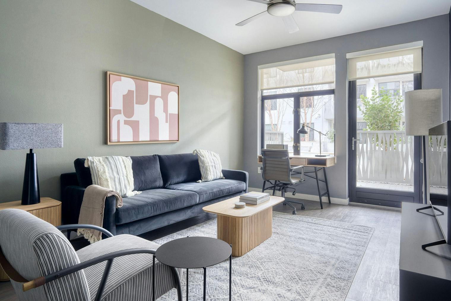 公寓 正在以 $9,174 的月租出租，其位于 San Francisco, Long Bridge Street