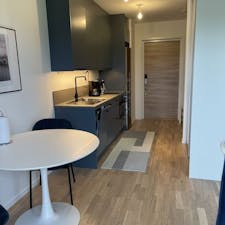 Studio for rent for SEK 10,500 per month in Helenelund, Silverdalsstråket