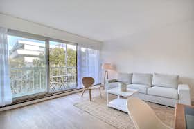 Apartment for rent for €3,710 per month in Paris, Rue Poliveau