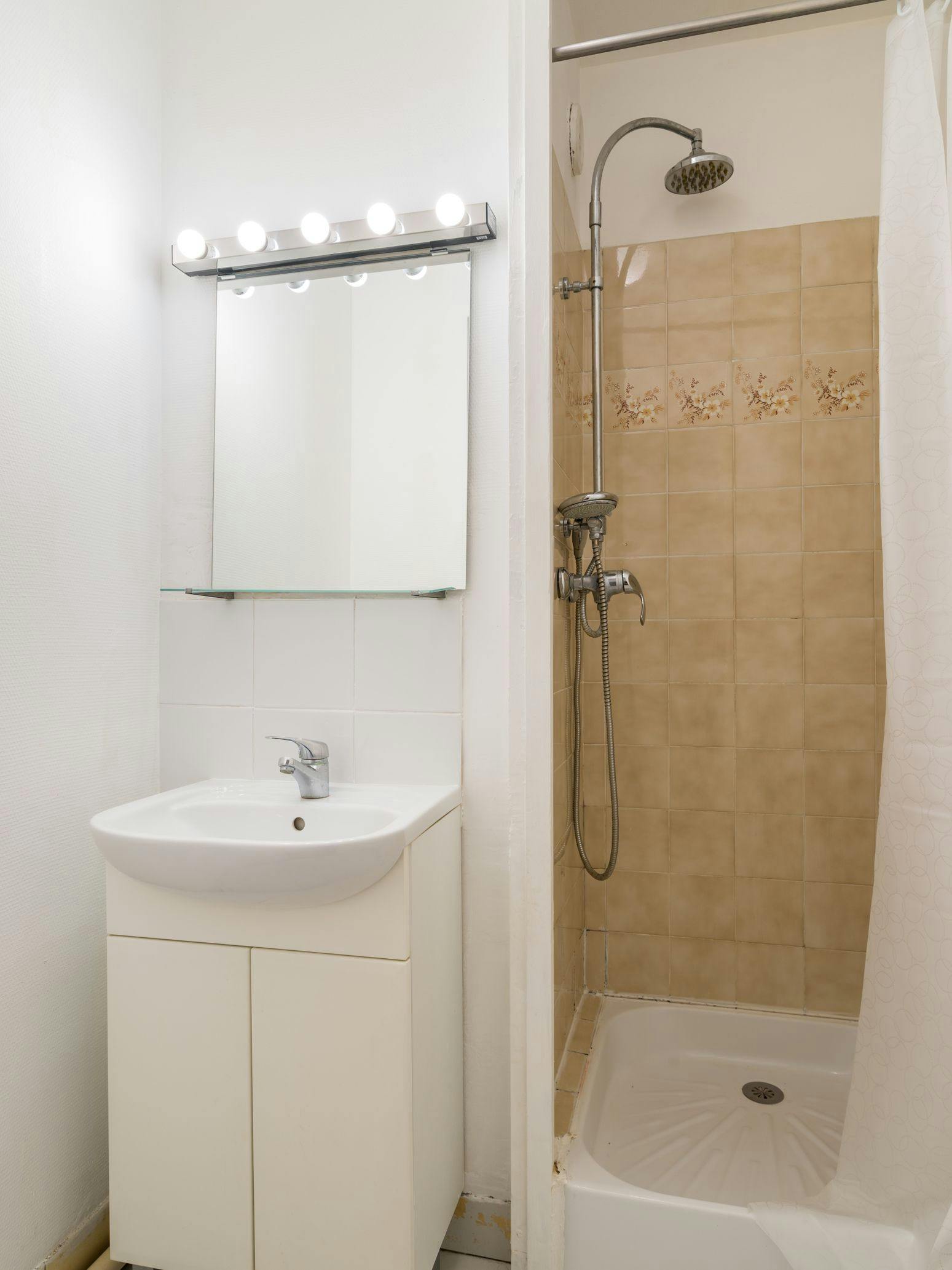 Apartment Lyon, 17m² — photo 8