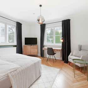Приватна кімната за оренду для 830 EUR на місяць у Stuttgart, Albert-Schäffle-Straße