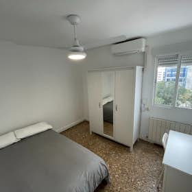 Private room for rent for €420 per month in Madrid, Calle de Alcocer