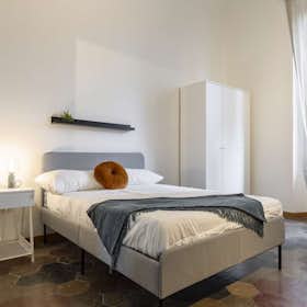 Private room for rent for €900 per month in Milan, Via Giovanni Paisiello
