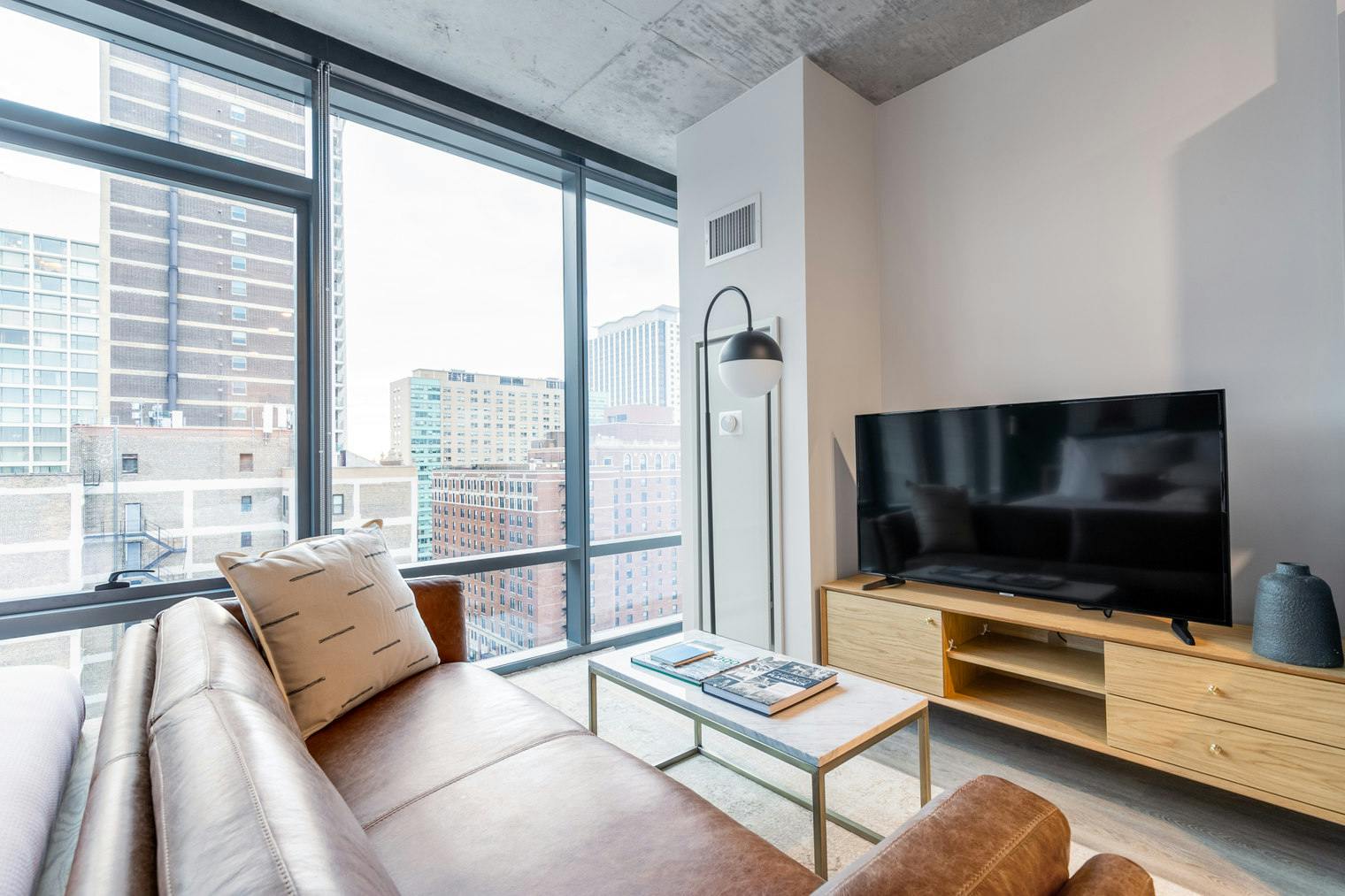 Kawalerka do wynajęcia za $4,986 miesięcznie w mieście Chicago, West Belmont Avenue