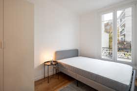 Private room for rent for €725 per month in Montreuil, Rue de Stalingrad