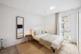 Apartment for rent for €1,220 per month in Frankfurt am Main, Klüberstraße