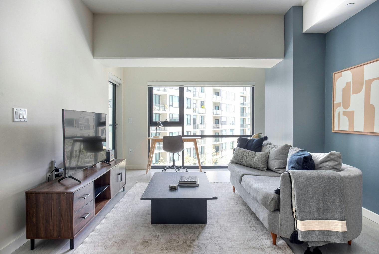 Apartment for rent for $6,328 per month in Los Angeles, South Sepulveda Boulevard