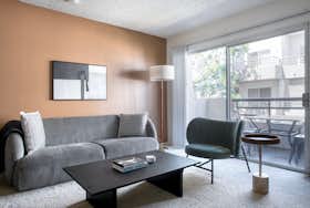 Appartement à louer pour $3,065/mois à Los Angeles, La Tijera Blvd