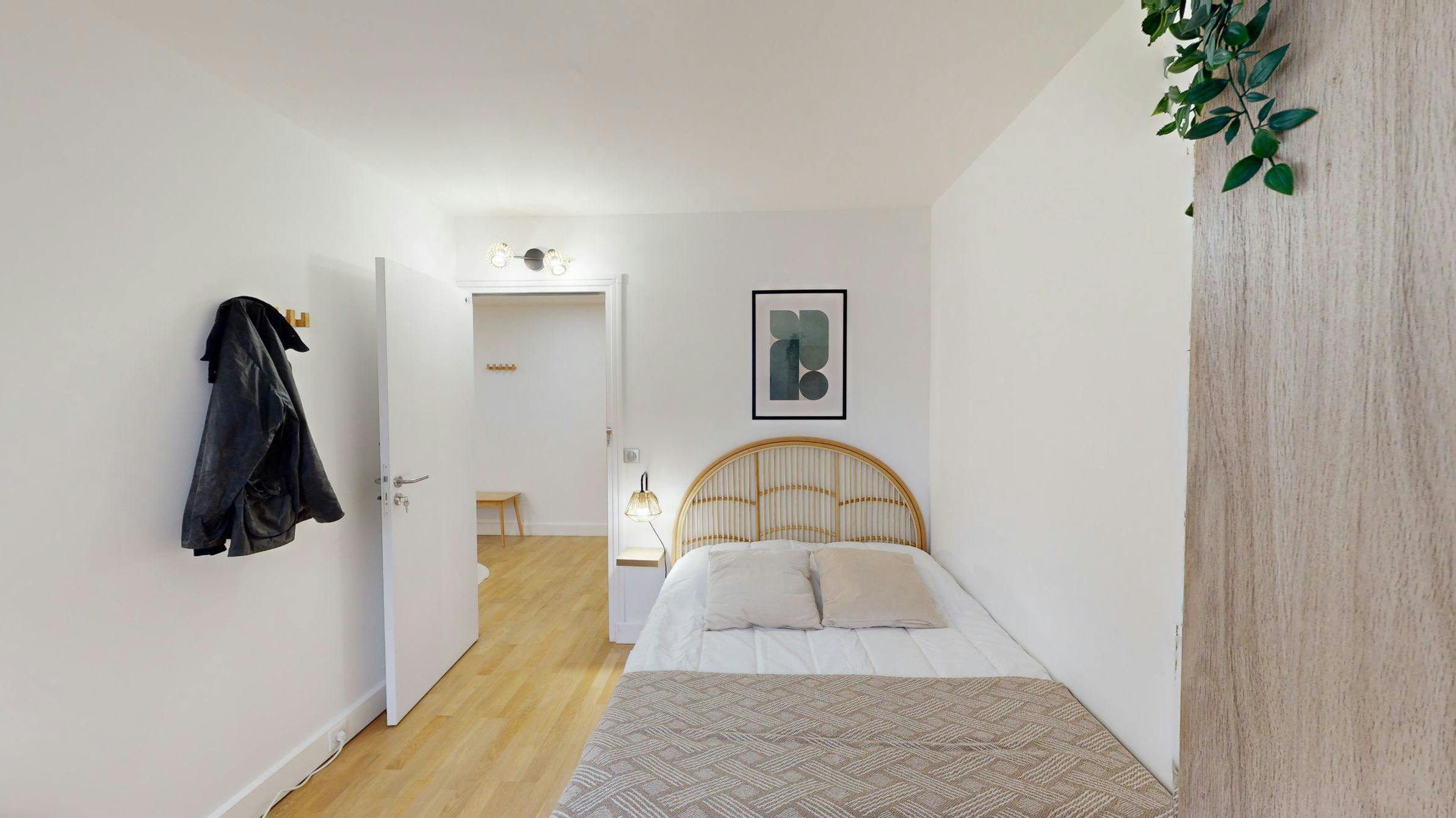 Private room for rent on Rue Lecourbe, Paris - Vue 3