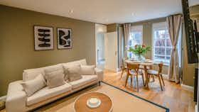 Appartement te huur voor £ 3.214 per maand in London, Carlingford Road