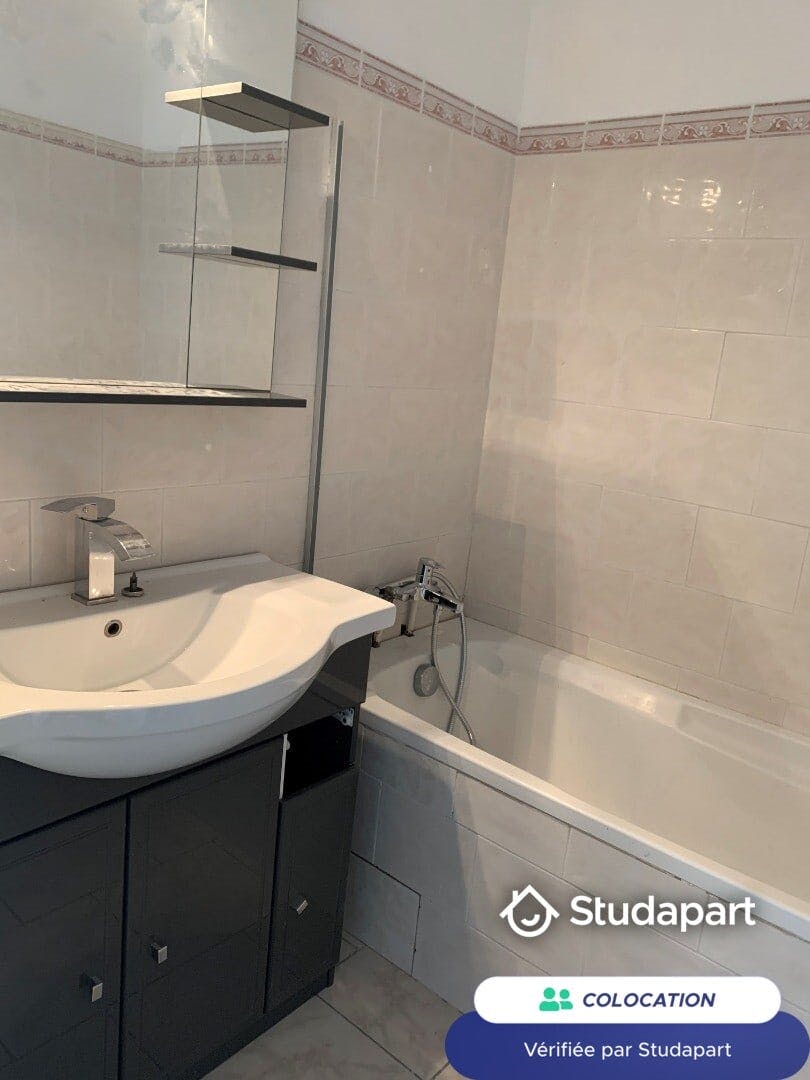 Private room for rent on Boulevard Alexandre de Fraissinette, Saint-Étienne – pohled 5