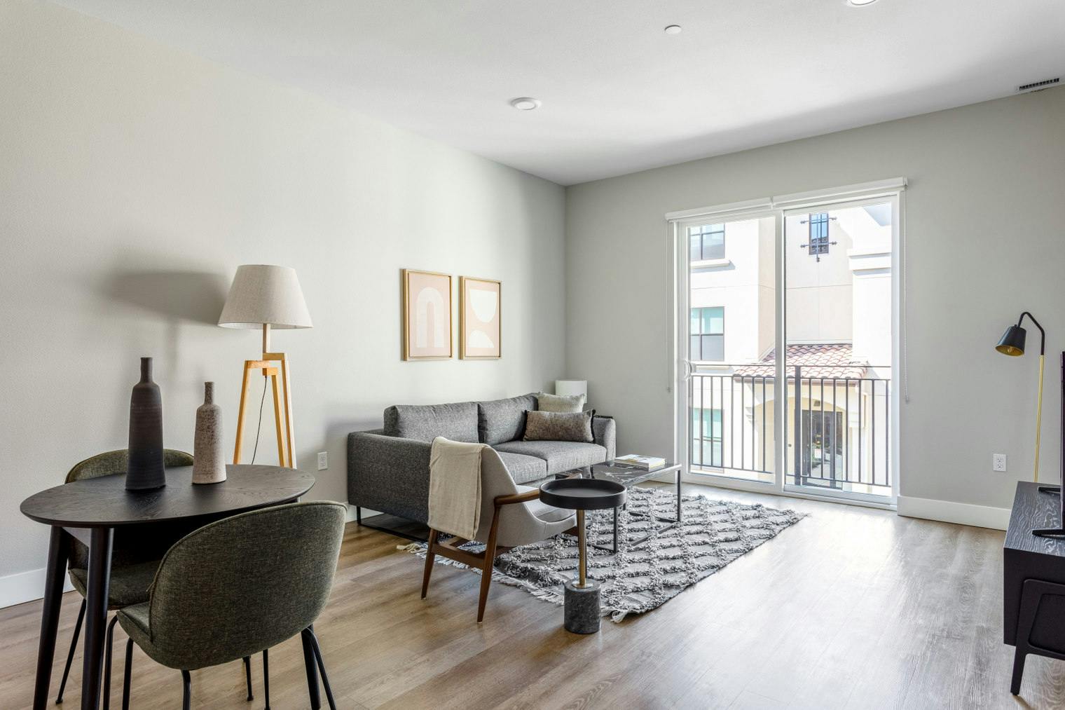 Appartement à louer pour $6,904/mois à San Carlos, El Camino Real