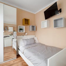 Wohnung for rent for 880 € per month in Milan, Via Isaac Newton