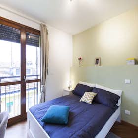 Private room for rent for €835 per month in Milan, Via San Martiniano