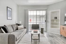 Mieszkanie do wynajęcia za $1,439 miesięcznie w mieście Sherman Oaks, Sepulveda Blvd