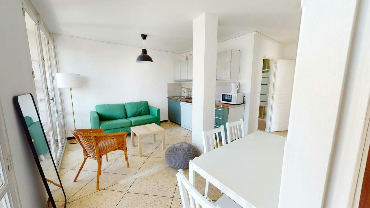 Private room for rent on Boulevard de la Révolution, Marseille - Vue 5