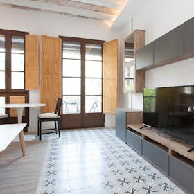 Apartment for rent for €1,375 per month in Barcelona, Carrer de Pelai