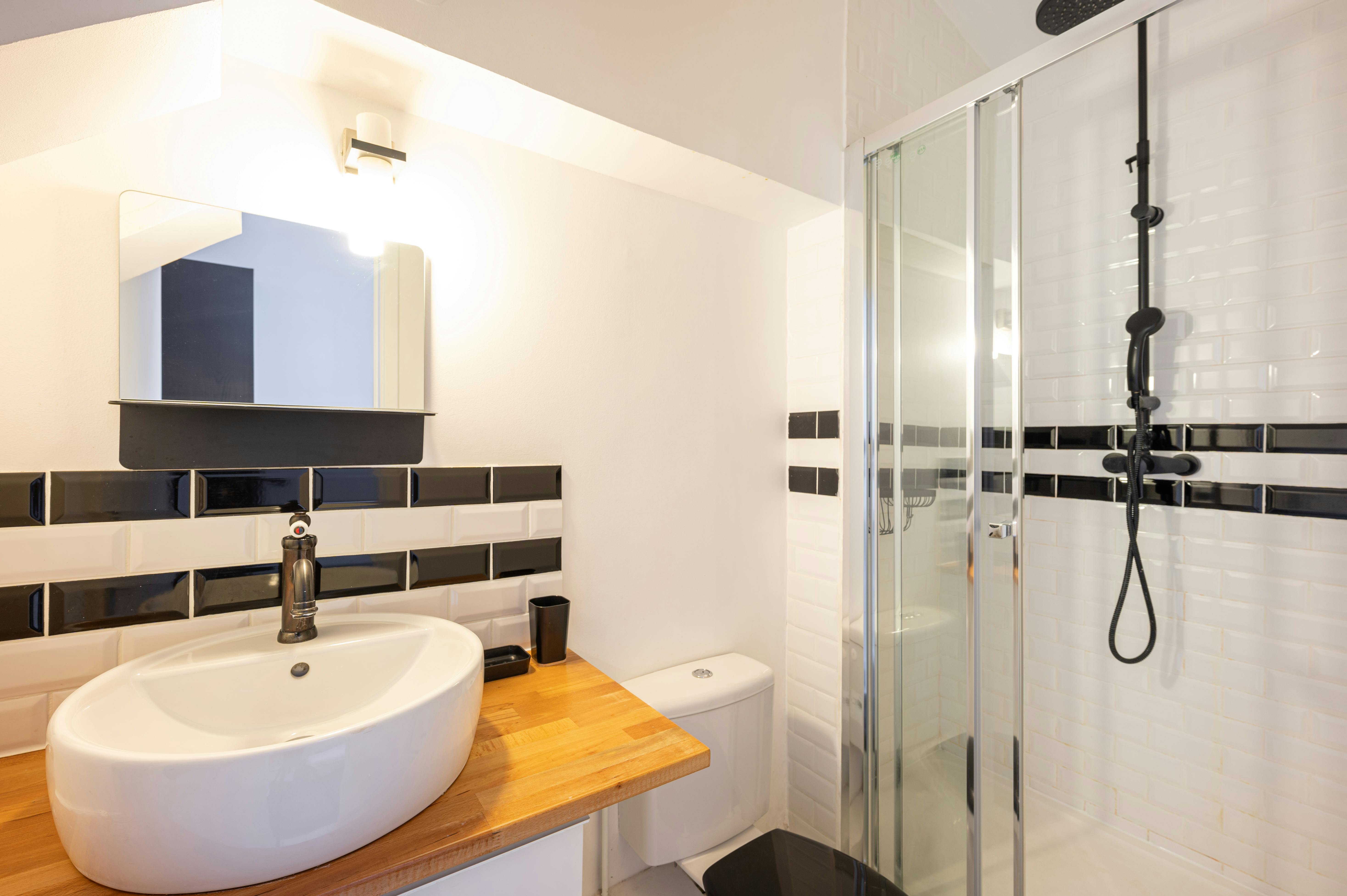 Single room Paris, 1 bed, 21m² — photo 14