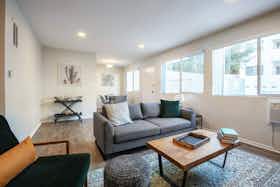 公寓 正在以 $2,196 的月租出租，其位于 Los Angeles, Gorham Ave