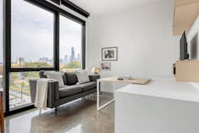 单间公寓 正在以 $2,481 的月租出租，其位于 Chicago, S Blue Island Ave