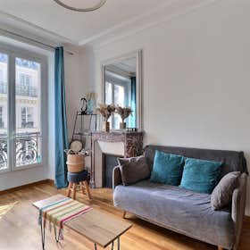 Apartment for rent for €1,685 per month in Paris, Rue du Château-Landon