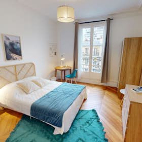 Private room for rent for €898 per month in Paris, Rue Chaligny