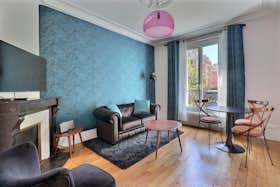 Квартира за оренду для 2 120 EUR на місяць у Paris, Boulevard Brune