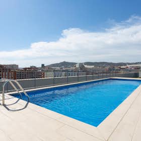 Apartment for rent for €2,095 per month in Barcelona, Carrer d'Entença