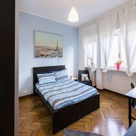 Private room for rent for €895 per month in Milan, Via Pasquale Fornari