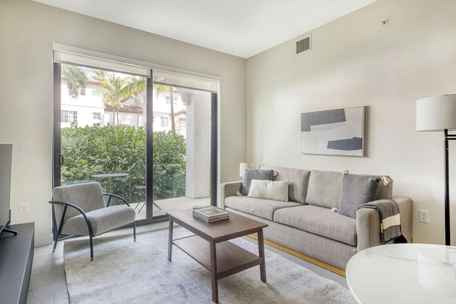 Appartamento in affitto a $4,951 al mese a Miramar, SW 50th Ct