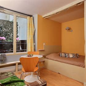 Studio te huur voor € 1.166 per maand in Paris, Rue de la Cossonnerie