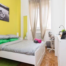 WG-Zimmer for rent for 525 € per month in Cesano Boscone, Via delle Betulle