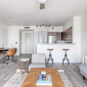 Appartement te huur voor $3,836 per maand in Miami, NW 7th St