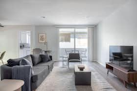 Квартира сдается в аренду за $4,666 в месяц в Beverly Hills, N Beverly Dr