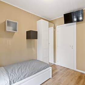 Appartement à louer pour 1 003 €/mois à Milan, Via Isaac Newton