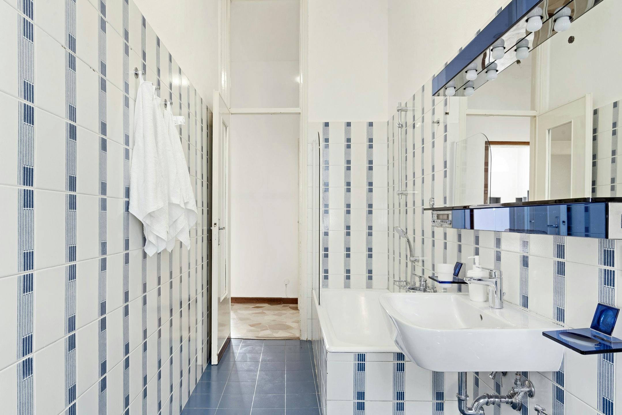 preview gallery tile