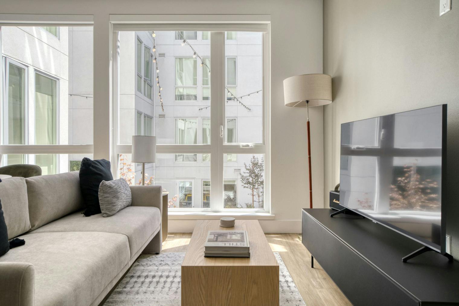 Studio for rent for $2,748 per month in Oakland, Harrison Street