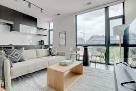 公寓 正在以 $2,855 的月租出租，其位于 Washington, D.C., 8th St NW