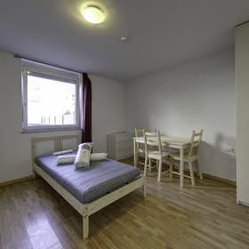 WG-Zimmer for rent for 635 € per month in Stuttgart, Aachener Straße
